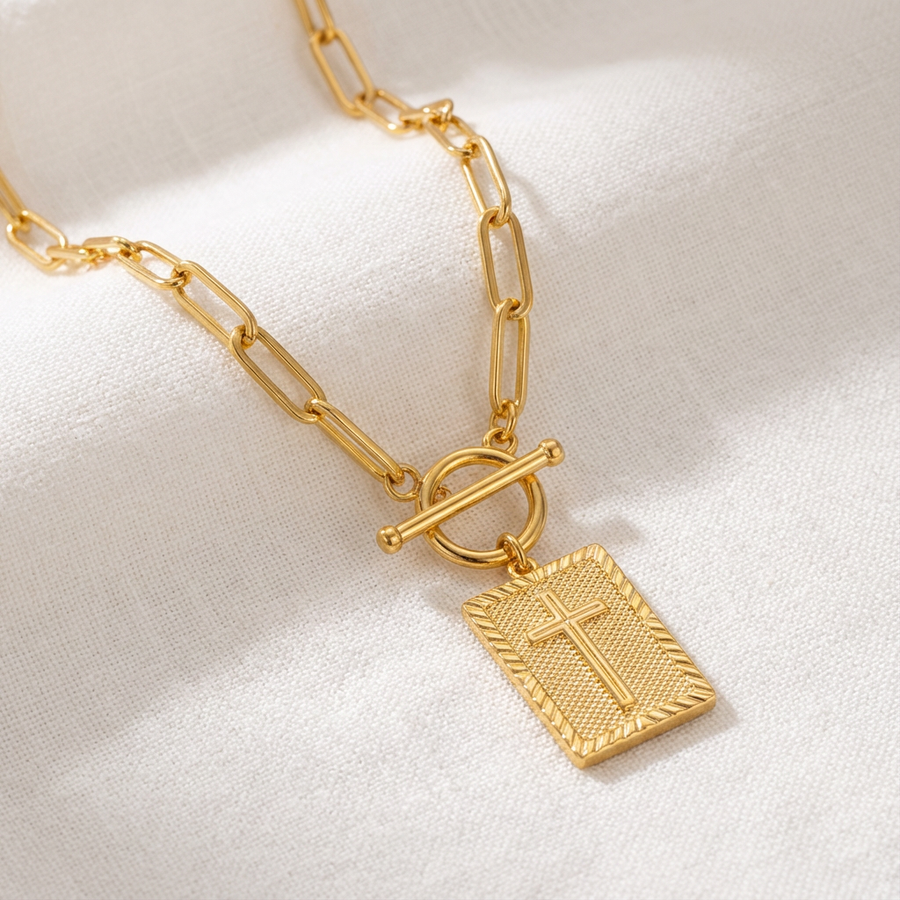 The Eternal Pendant Necklace